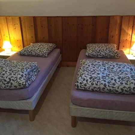 Les Cristaux Bed & Breakfast แซ็งต์-แฌร์เวส์-เลส์-แบ็งส์ ภายนอก รูปภาพ