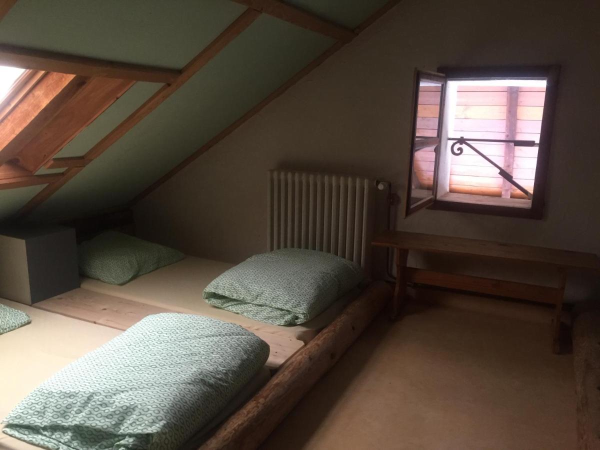 Les Cristaux Bed & Breakfast แซ็งต์-แฌร์เวส์-เลส์-แบ็งส์ ภายนอก รูปภาพ