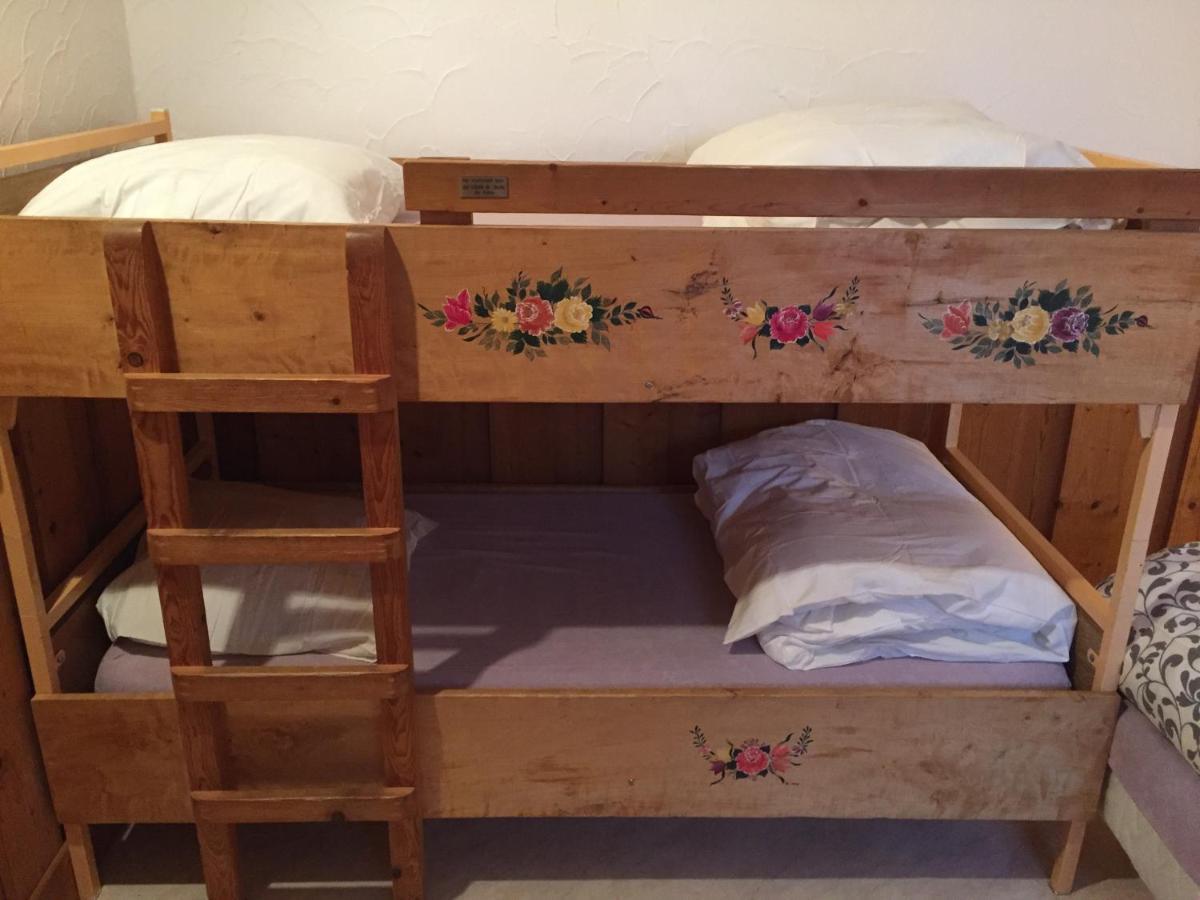 Les Cristaux Bed & Breakfast แซ็งต์-แฌร์เวส์-เลส์-แบ็งส์ ภายนอก รูปภาพ