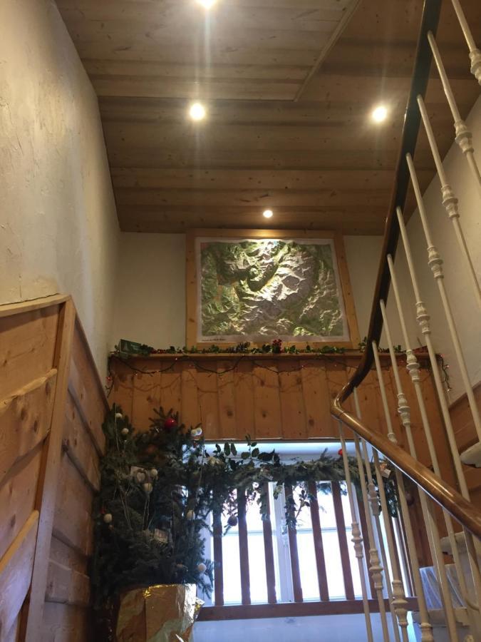 Les Cristaux Bed & Breakfast แซ็งต์-แฌร์เวส์-เลส์-แบ็งส์ ภายนอก รูปภาพ